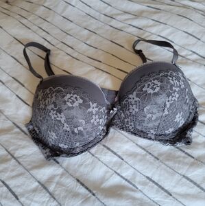 34D Push Up Elegant Lace Women's Bra - Gray